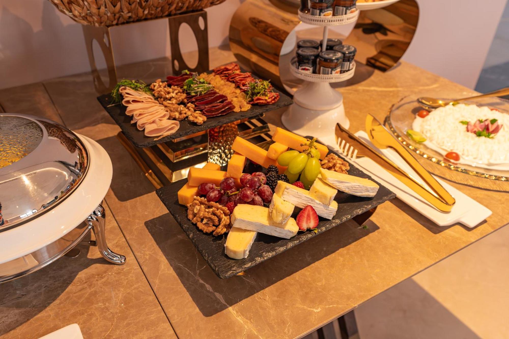 Vivienda Hotel And Villas, Diplomatic Quarter Ер-Ріяд Екстер'єр фото